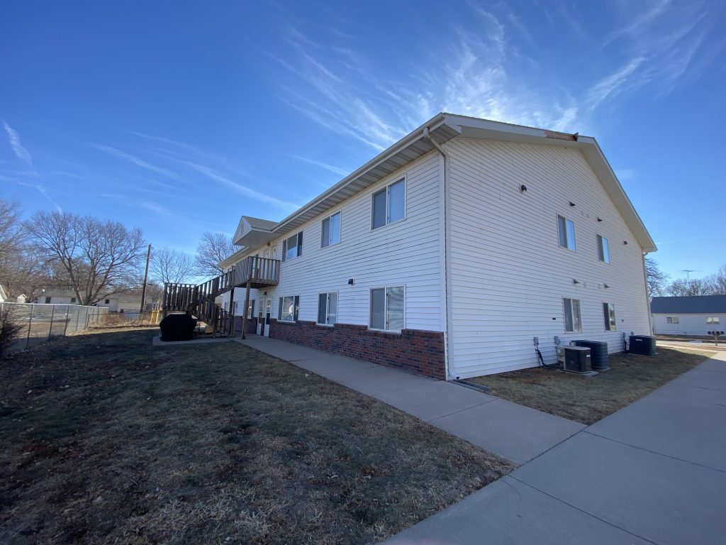 Trailview Apartment Unit 4 image photo